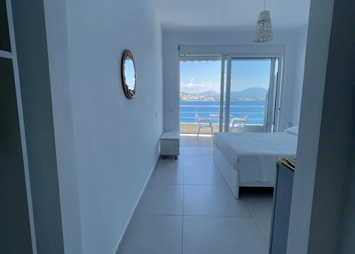 Kristina Bellavista Sarandë