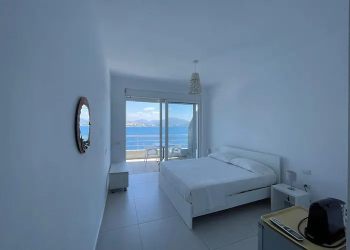 Kristina Bellavista 3* Sarandë